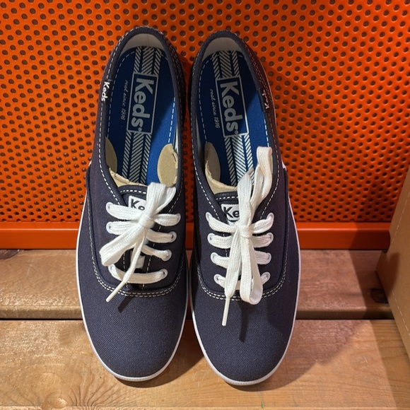 Keds Women's Champion Originals in Navy (WF34200) - Picture 2 of 8